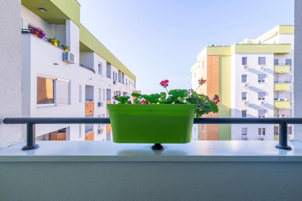 Mili Lux Apartman Нови-Сад Экстерьер фото